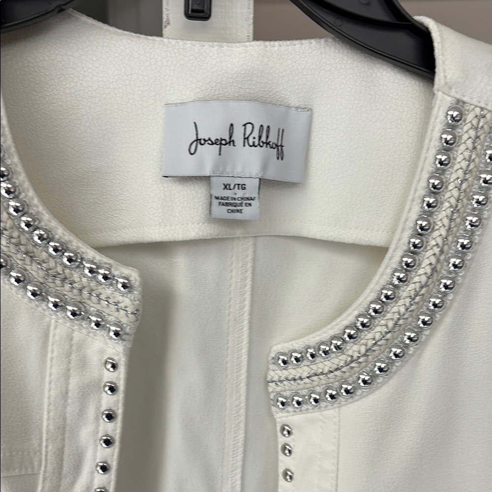Joseph Ribkoff White Tailored Blazer - Picture 3 of 9
